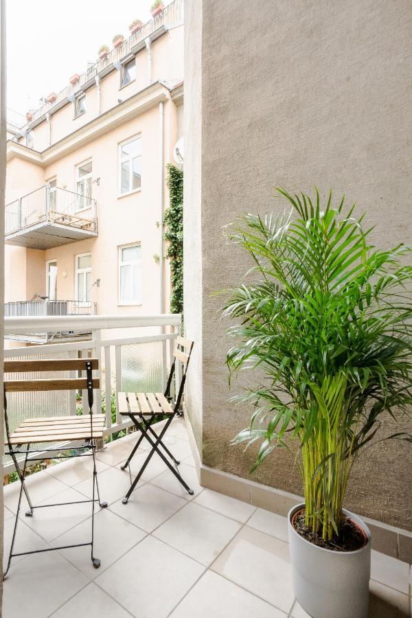 Comfortable, Balcony Apartment - Quick Access To Vienna'S Old Centre Εξωτερικό φωτογραφία